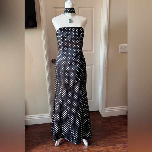 Gunne Sax Dresses & Skirts - Jessica McClintock Gunne Sax  size 5 polka dots blck and white